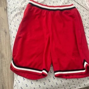 Bulls themed basketball shorts never worn